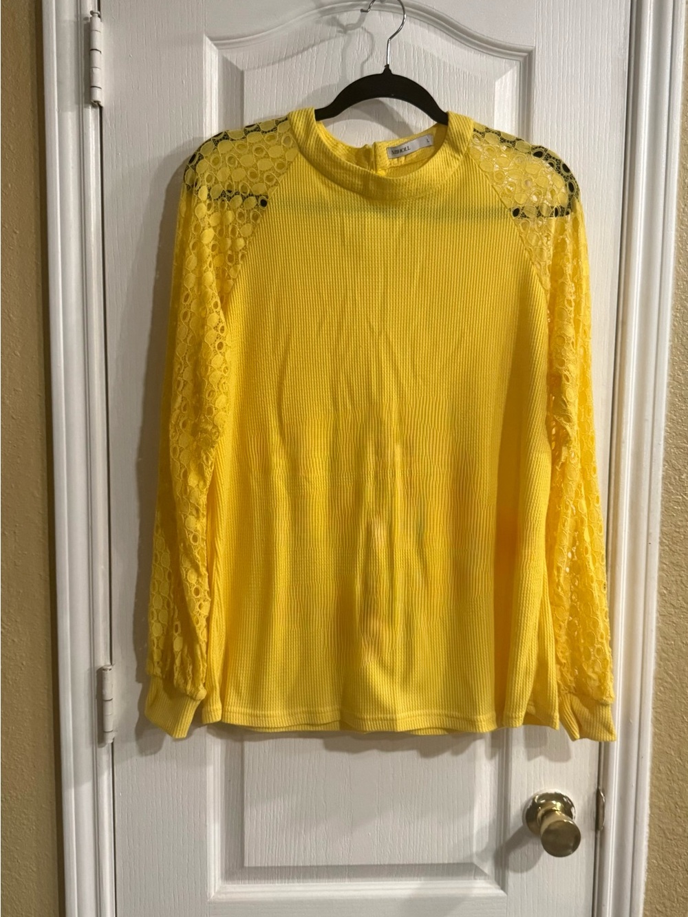 Lace-Sleeve Ribbed Long-Sleeve Top - Yellow